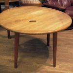 22 4352 COFFEE TABLE